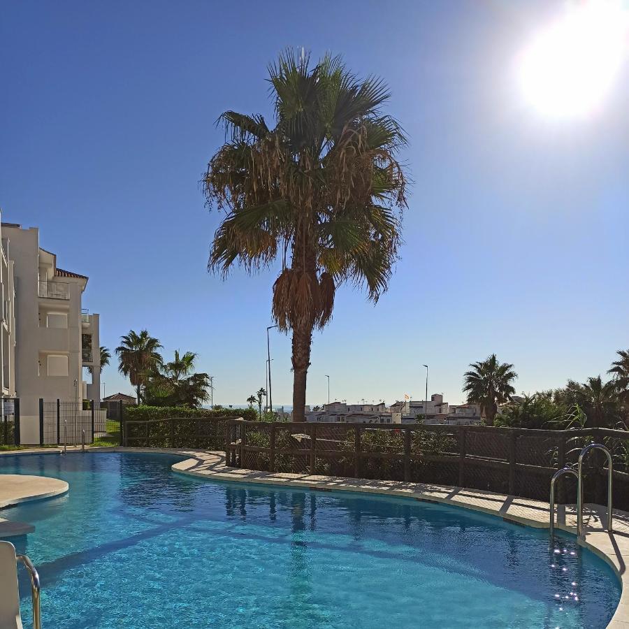La Paloma Beach Apartment With Pool By Casa Del Sol Hr Manilva Exterior foto