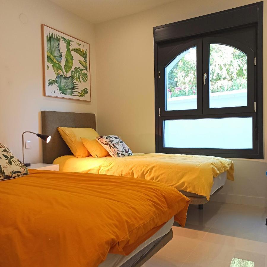La Paloma Beach Apartment With Pool By Casa Del Sol Hr Manilva Exterior foto